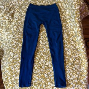 Alphalete Whale Blue Amplify Leggings, Size Medium. Only worn a few times.
